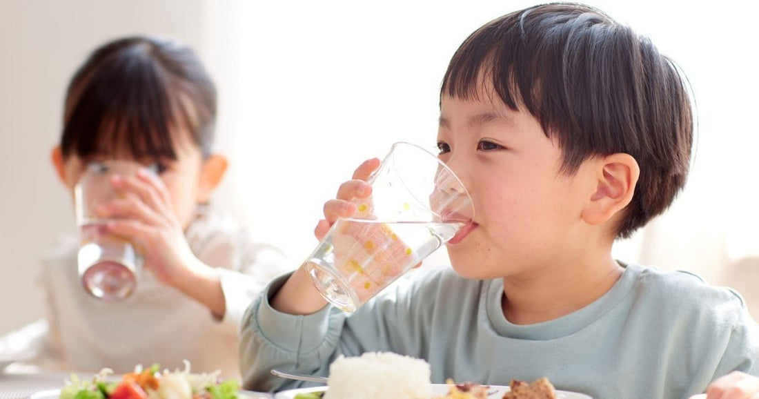 Kids staying hydrated